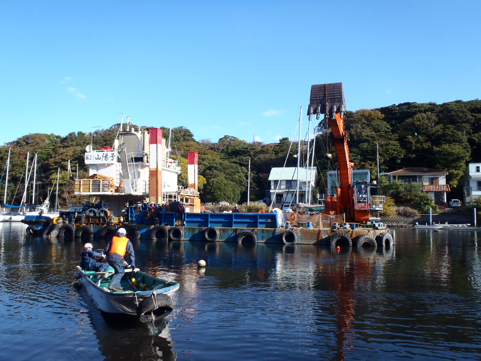 三崎漁港整備事業（公共）油壷湾特別泊地機能保全工事